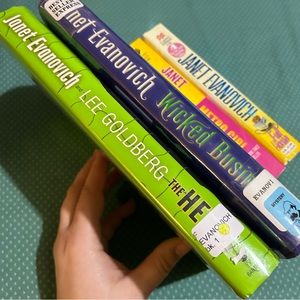 Janet Evanovich Four Books Set                    4 books